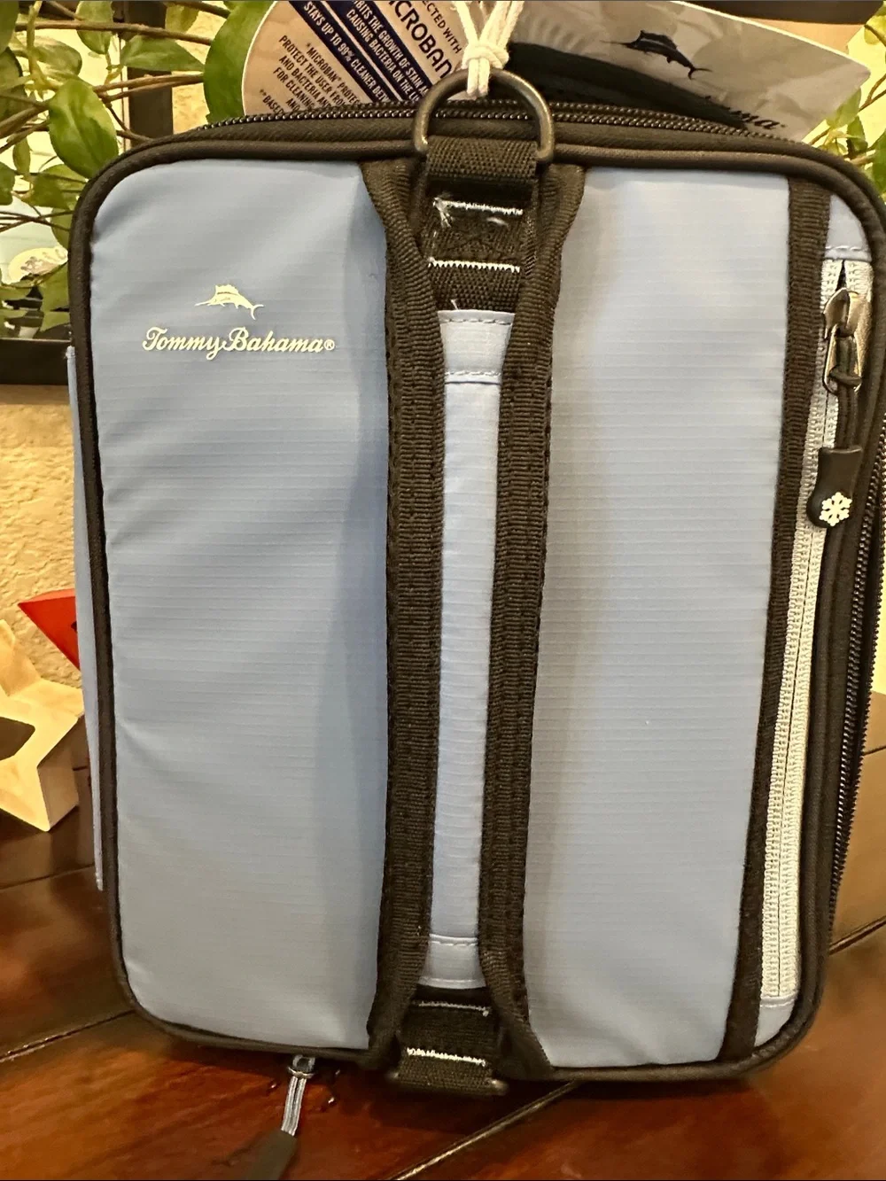 Tommy Bahama Light Blue Insulated Toiletry / Lunch Pack